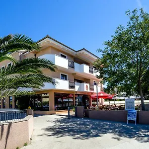 4* Szálloda Laguna