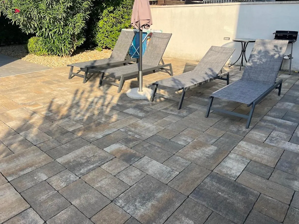 Apartment Villa Americana Privlaka